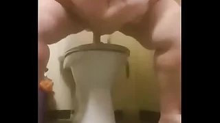 Ssbbw  love to have a obese dildo inside her wet pussy