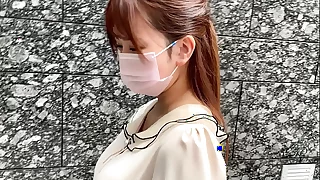 https://bit.ly/3Cf6OQl　ハメ撮り　抜群のプロポーションを持つOLとハメ撮りセックス。Mな性格なのでセックスの時はイジめられたいらしい。受付嬢として働いている彼女は上司のチンポもすんなり受付ちゃうし求めちゃう。